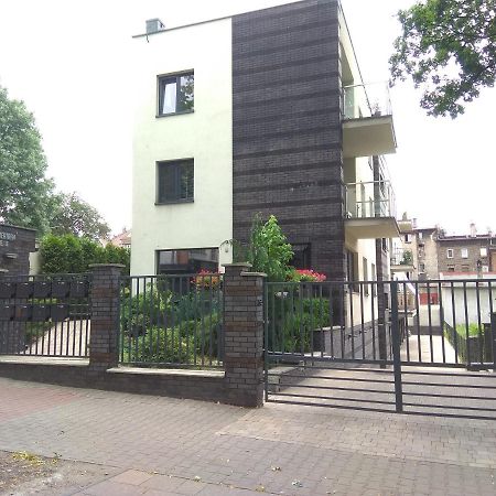 Luxury Apartment With Own Parking Chorzów Extérieur photo
