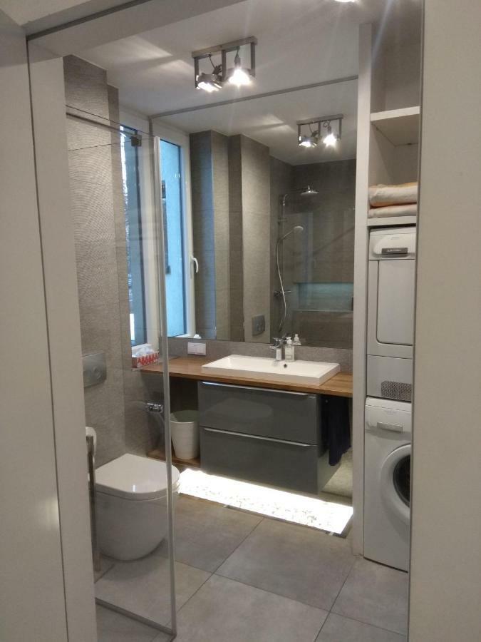 Luxury Apartment With Own Parking Chorzów Extérieur photo