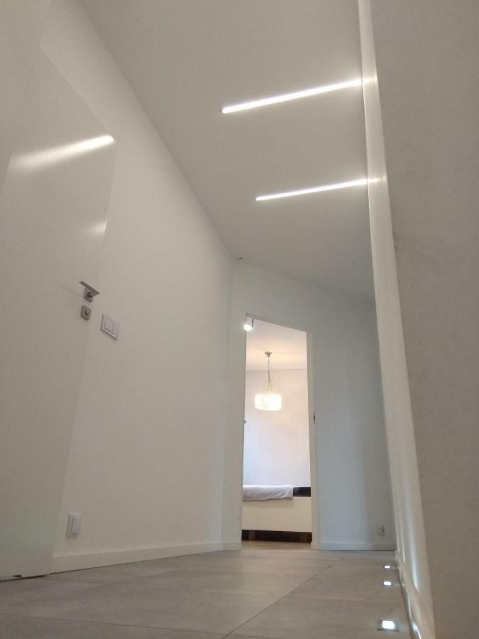 Luxury Apartment With Own Parking Chorzów Extérieur photo