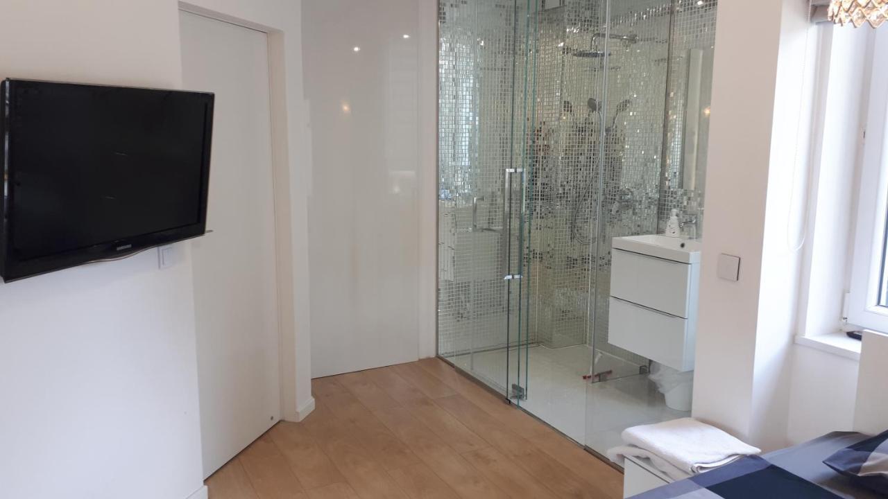 Luxury Apartment With Own Parking Chorzów Extérieur photo